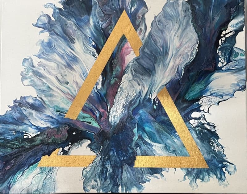 在波浪中釋放出的能量 Energy Unleashed in Teal Waves