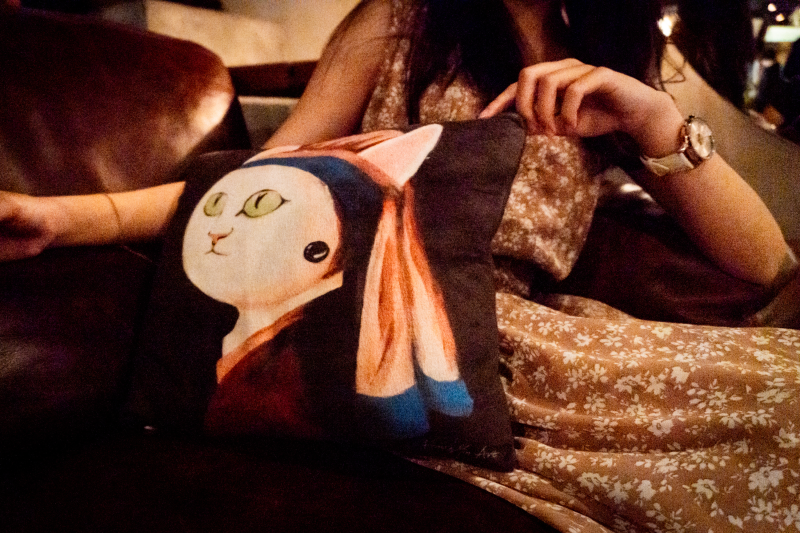 戴珍珠耳環的貓咪( 小經典系列 ) 3